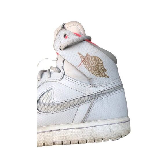 Nike Air Jordan 1 Retro High Nouveau Pure Platinum Crimson Size 8 - Picture 4 of 16